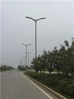 湖南娄底市双臂LED路灯工程案例